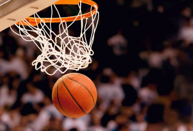 快船在比赛 快船在比赛