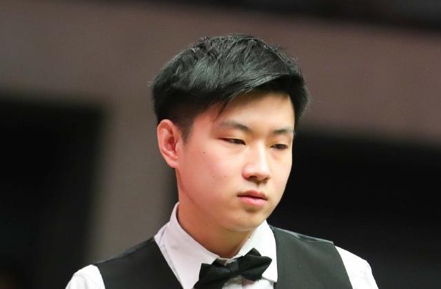 红方拿前中 红方拿前中